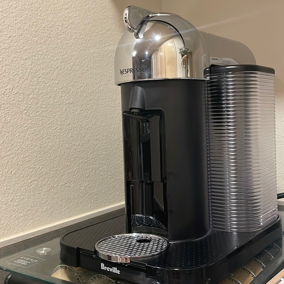 Nespresso Vertuo Espresso machine - Picture 6 of 6